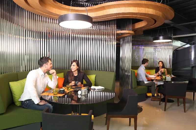 Zazz Urban Bangkok Hotel Kültér fotó